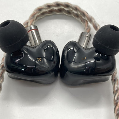 【中古】PERFORMER 8【秋葉原】