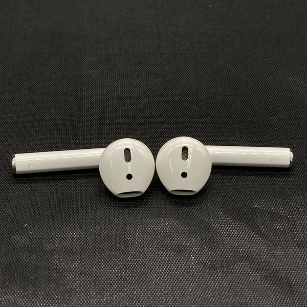 【中古】AirPods with Charging Case MV7N2J/A【日本橋】