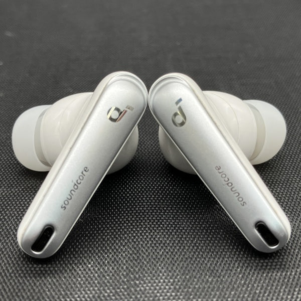 中古 美品 Anker Soundcore Liberty 4 NC ホワイト系 Anker 【中古】Soundcore Liberty 4 NC ホワイト 【A3947N21