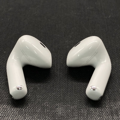 【中古】AirPods 4 MXP93J/A（アクティブノイズキャンセリング搭載）【秋葉原】
