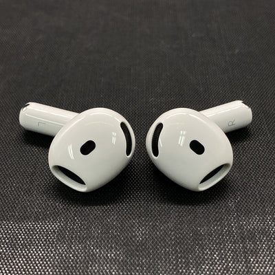 【中古】AirPods 4 MXP93J/A（アクティブノイズキャンセリング搭載）【秋葉原】