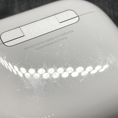 【中古】AirPods 4 MXP93J/A（アクティブノイズキャンセリング搭載）【秋葉原】