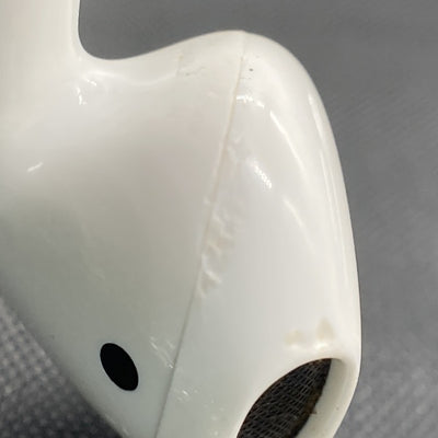 【中古】AirPods MMEF2JA【日本橋】