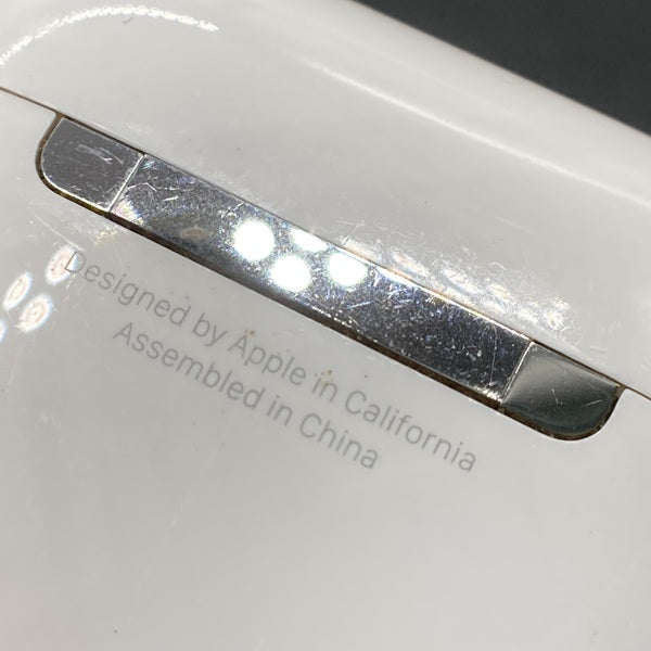 【中古】AirPods MMEF2JA【日本橋】