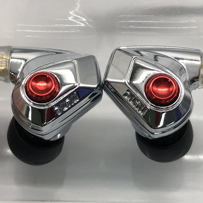 【中古】TITAN S2【秋葉原】