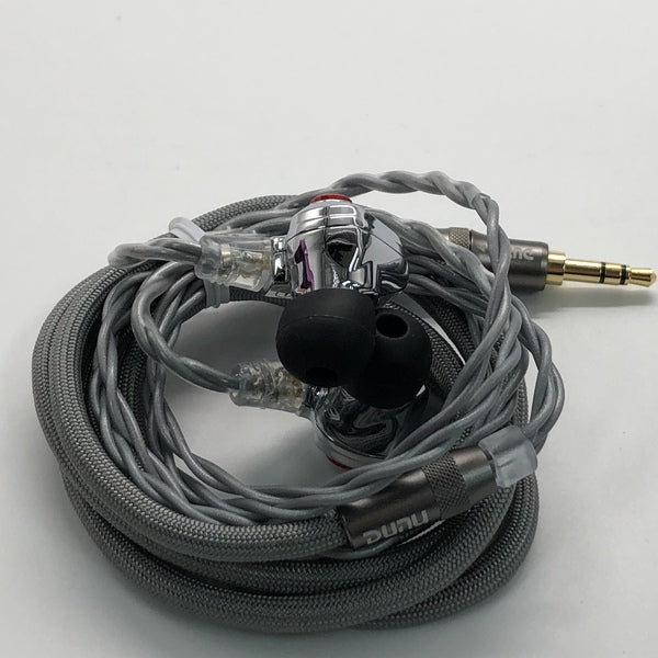 【中古】TITAN S2【秋葉原】