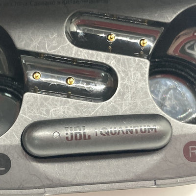 【中古】QUANTUM TWS ブラック 【JBLQUANTUMTWSBLK】【秋葉原】