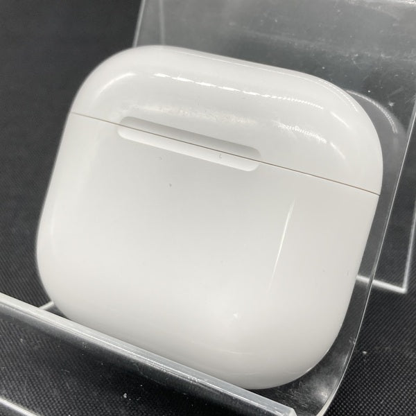 【中古】AirPods 4 MXP93J/A（アクティブノイズキャンセリング搭載）【秋葉原】
