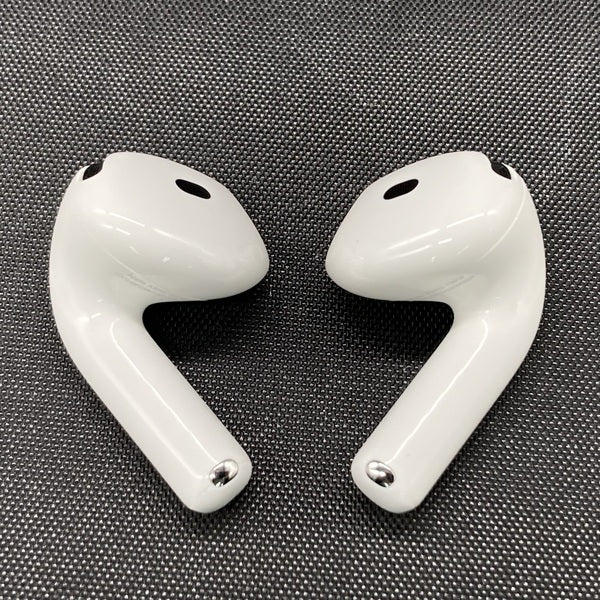 【中古】AirPods 4 MXP93J/A（アクティブノイズキャンセリング搭載）【秋葉原】