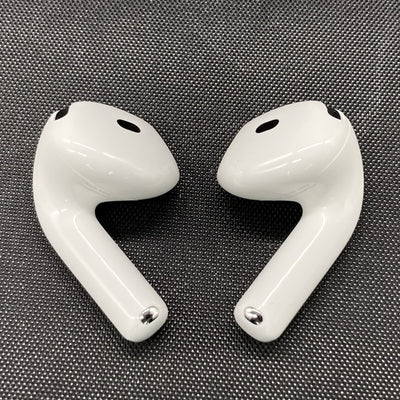 【中古】AirPods 4 MXP93J/A（アクティブノイズキャンセリング搭載）【秋葉原】