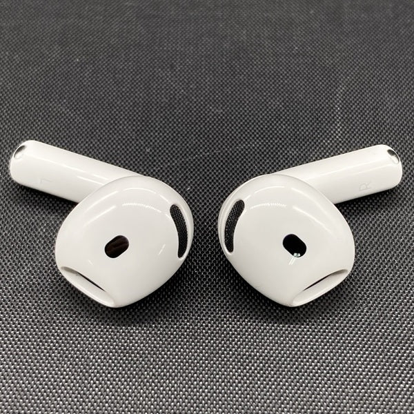 【中古】AirPods 4 MXP93J/A（アクティブノイズキャンセリング搭載）【秋葉原】