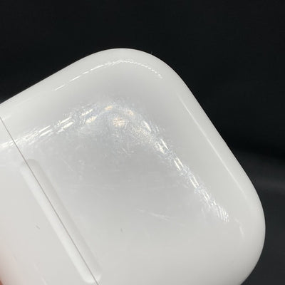 【中古】AirPods 4 MXP93J/A（アクティブノイズキャンセリング搭載）【秋葉原】