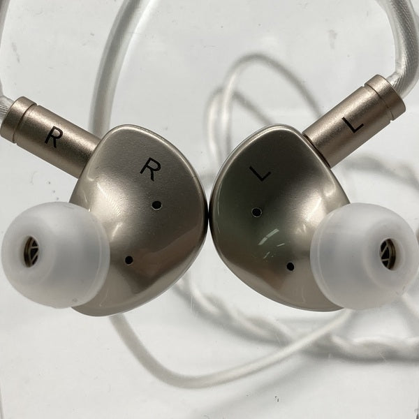 【中古】Que【日本橋】