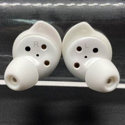【中古】Galaxy Buds ホワイト 【SM-R170NZWAXJP】【秋葉原】