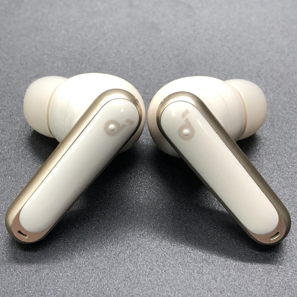 ワイヤレスイヤホン Soundcore P40i White A3955N21 ANKER Soundcore P40i A3955N21 [オフホワイト] 価格比較 - 価格.com