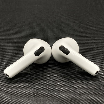 【中古】AirPods 4 MXP93J/A（アクティブノイズキャンセリング搭載）【秋葉原】