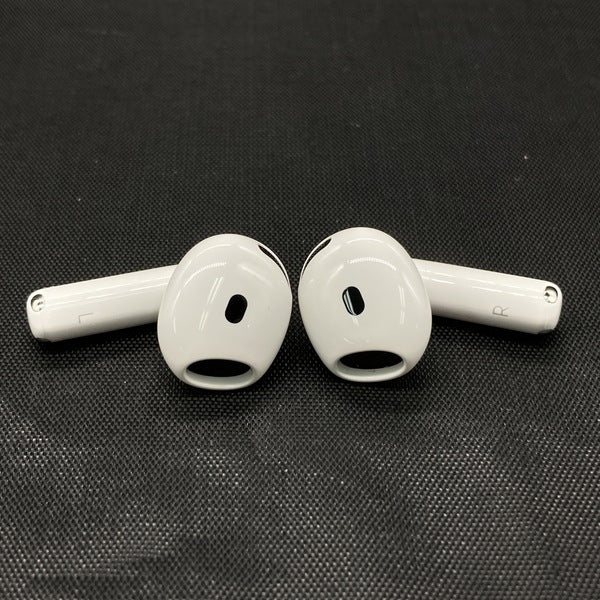 【中古】AirPods 4 MXP93J/A（アクティブノイズキャンセリング搭載）【秋葉原】