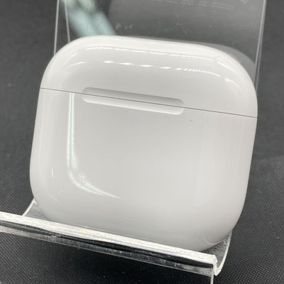 【中古】AirPods 4 MXP93J/A（アクティブノイズキャンセリング搭載）【秋葉原】
