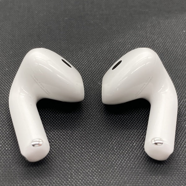 【中古】AirPods 4 MXP93J/A（アクティブノイズキャンセリング搭載）【秋葉原】
