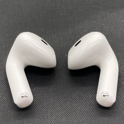 【中古】AirPods 4 MXP93J/A（アクティブノイズキャンセリング搭載）【秋葉原】