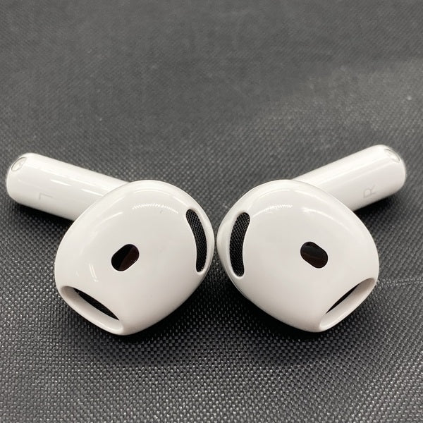 【中古】AirPods 4 MXP93J/A（アクティブノイズキャンセリング搭載）【秋葉原】
