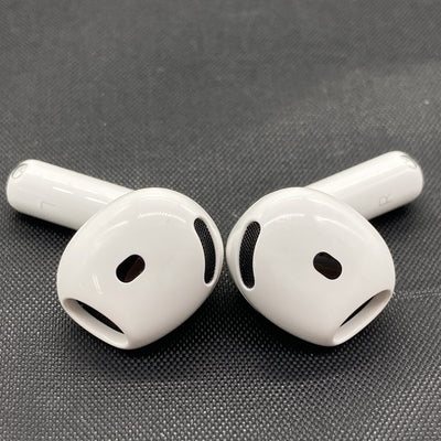 【中古】AirPods 4 MXP93J/A（アクティブノイズキャンセリング搭載）【秋葉原】