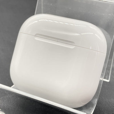 【中古】AirPods 4 MXP93J/A（アクティブノイズキャンセリング搭載）【秋葉原】