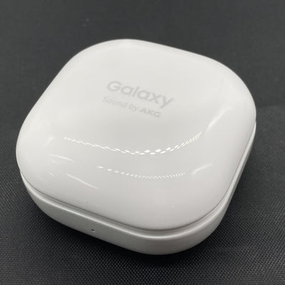 【中古】Galaxy Buds Live Mystic White 【SM-R180NZWAXJP】【秋葉原】
