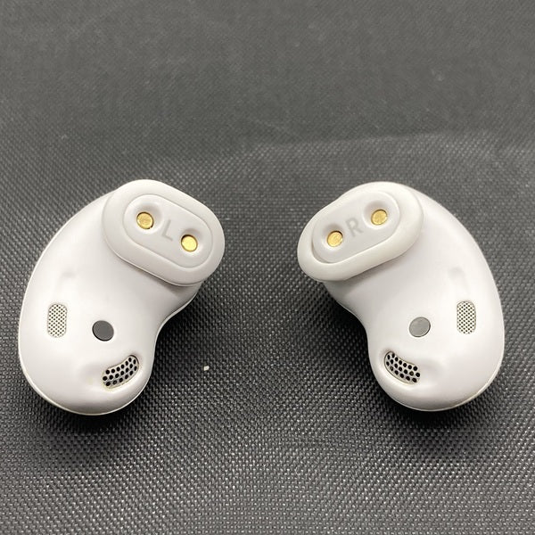 【中古】Galaxy Buds Live Mystic White 【SM-R180NZWAXJP】【秋葉原】