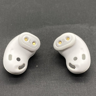 【中古】Galaxy Buds Live Mystic White 【SM-R180NZWAXJP】【秋葉原】