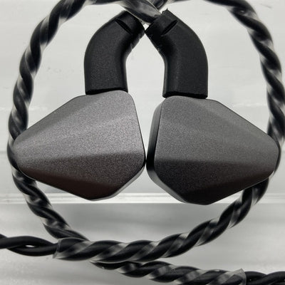 【中古】CARAT【日本橋】