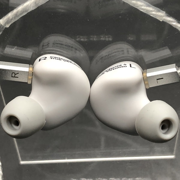 【中古】Cadenza 4【日本橋】
