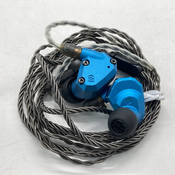 最終値下げ【即日発送】Campfire Audio PolarisⅡ イヤホン 派手音ぐらいが丁度良い】Campfire Audio POLARIS IIをレビュー