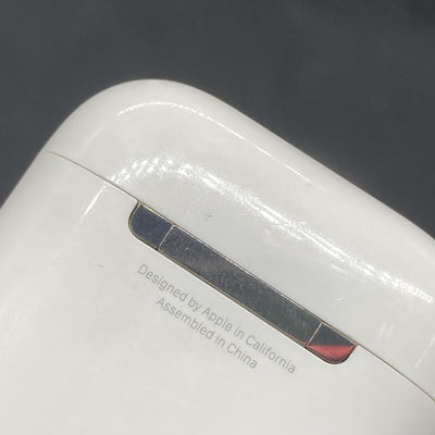 【中古】AirPods with Charging Case MV7N2J/A【名古屋】
