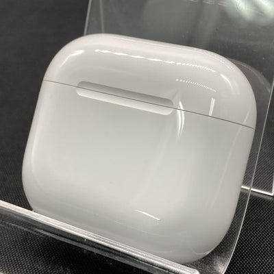 【中古】AirPods 4 MXP93J/A（アクティブノイズキャンセリング搭載）【秋葉原】