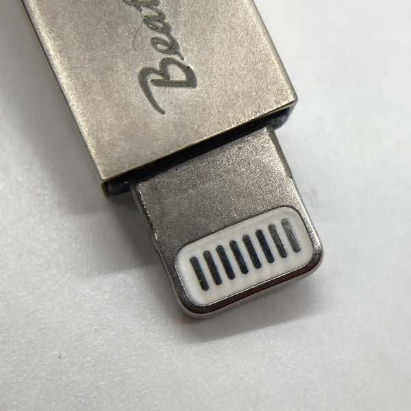 【中古】Silversonic MKV Lightning to 3.5mm Adapter Cable 【BEA-4857】【名古屋】