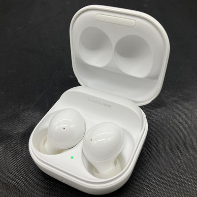 【中古】Galaxy Buds2 White 【SM-R177NZWAXJP】【秋葉原】