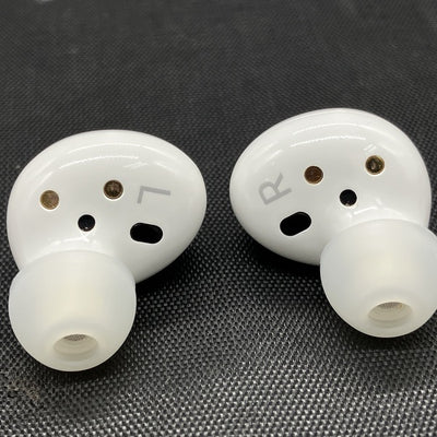 【中古】Galaxy Buds2 White 【SM-R177NZWAXJP】【秋葉原】