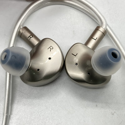 【中古】Que【秋葉原】