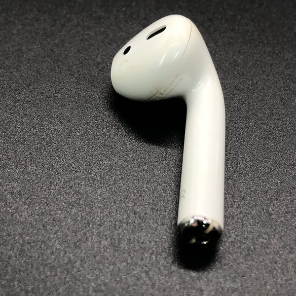 AirPods本体 ホワイト 使用感あり 片耳 楽天市場】AirPods 第二世代 新品未使用 別売り 『片耳 左耳 右