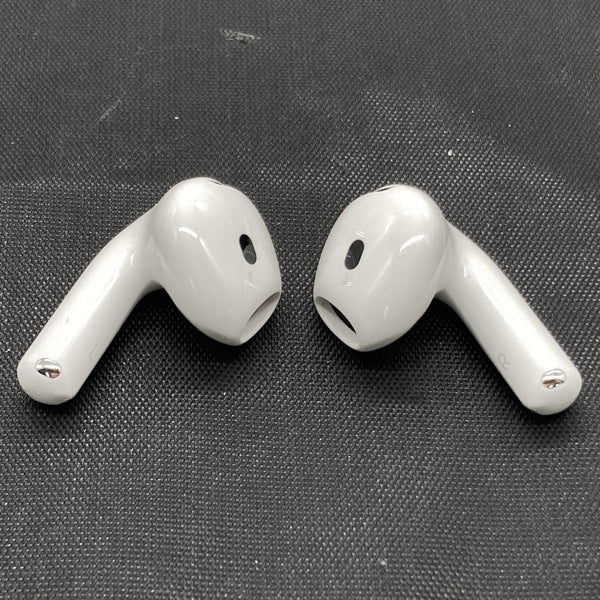 【中古】AirPods 4 MXP93J/A（アクティブノイズキャンセリング搭載）【秋葉原】
