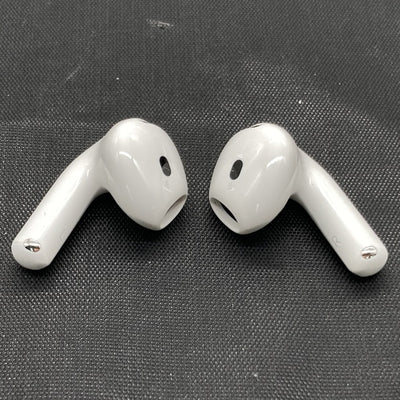 【中古】AirPods 4 MXP93J/A（アクティブノイズキャンセリング搭載）【秋葉原】