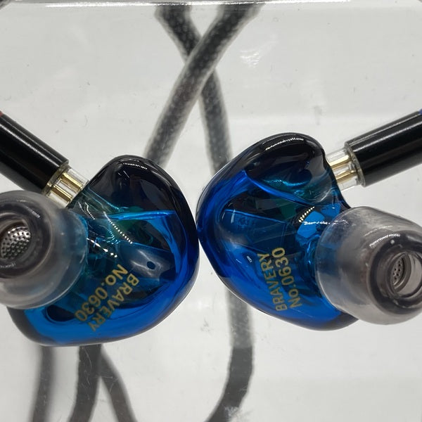 SeeAudio Bravery AE(青)　イヤホン(中古) SeeAudio Bravery AE Blue