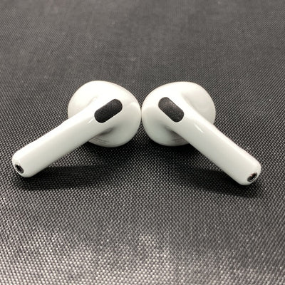 【中古】AirPods 4 MXP93J/A（アクティブノイズキャンセリング搭載）【秋葉原】