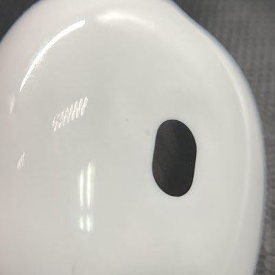 【中古】AirPods 4 MXP93J/A（アクティブノイズキャンセリング搭載）【秋葉原】