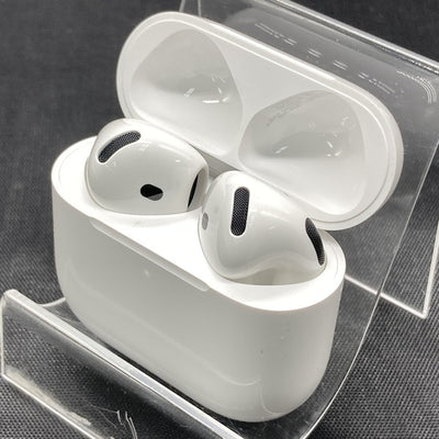 【中古】AirPods 4 MXP93J/A（アクティブノイズキャンセリング搭載）【秋葉原】