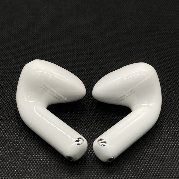 【中古】AirPods 4 MXP93J/A（アクティブノイズキャンセリング搭載）【秋葉原】