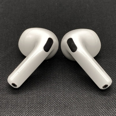 【中古】AirPods 4 MXP93J/A（アクティブノイズキャンセリング搭載）【日本橋】