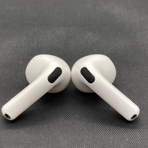 【中古】AirPods 4 MXP93J/A（アクティブノイズキャンセリング搭載）【名古屋】