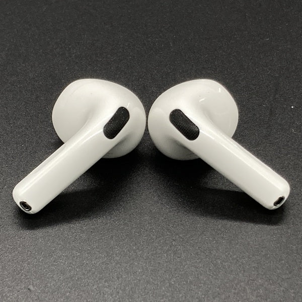 【中古】AirPods 4 MXP93J/A（アクティブノイズキャンセリング搭載）【日本橋】